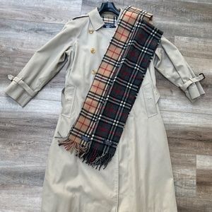 Burberry Kensington Trench Coat